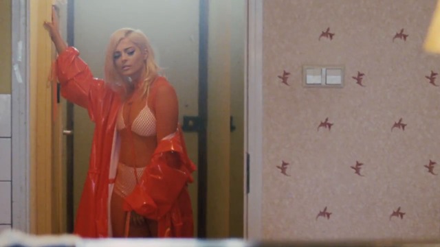 Bebe Rexha - F.F.F. (Fuck Fake Friends) (feat. G-Eazy) (Official Video) 2017