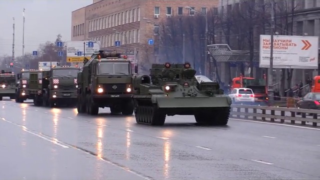 Военная техника на Звенигородском шоссе - (репетиция парада)