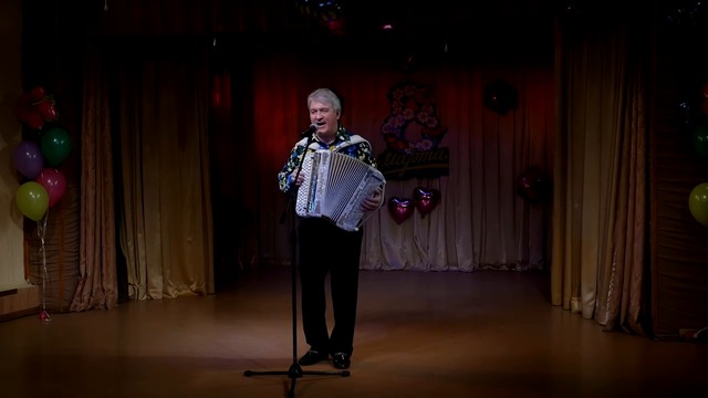 Валерий Сёмин  -   В душе нам 28